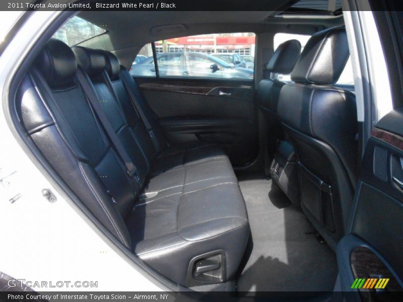 Blizzard White Pearl / Black 2011 Toyota Avalon Limited