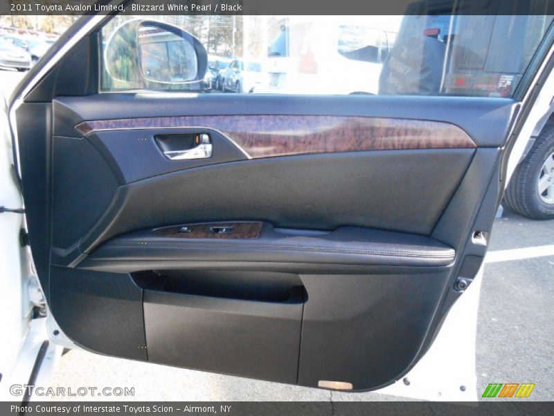 Blizzard White Pearl / Black 2011 Toyota Avalon Limited