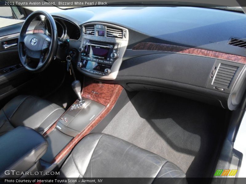 Blizzard White Pearl / Black 2011 Toyota Avalon Limited