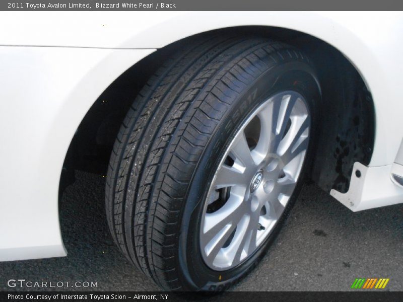 Blizzard White Pearl / Black 2011 Toyota Avalon Limited