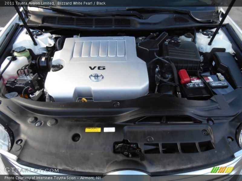 Blizzard White Pearl / Black 2011 Toyota Avalon Limited