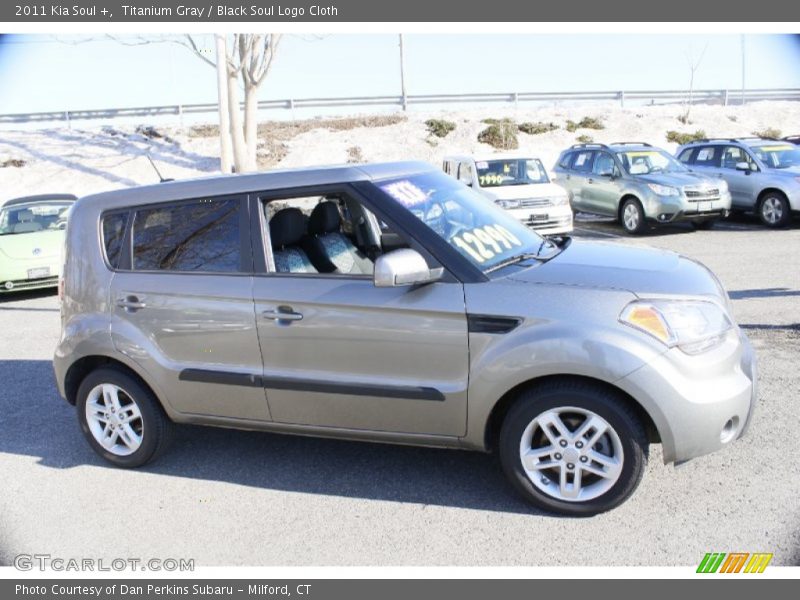 Titanium Gray / Black Soul Logo Cloth 2011 Kia Soul +