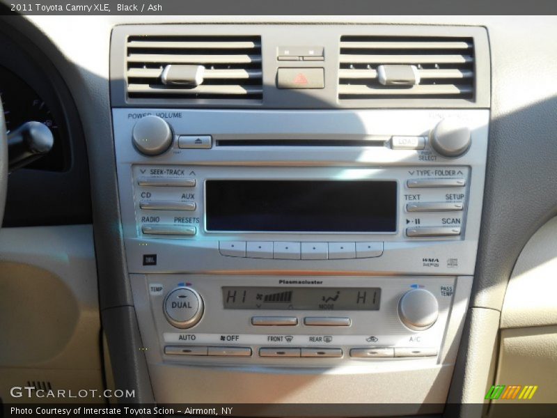 Black / Ash 2011 Toyota Camry XLE