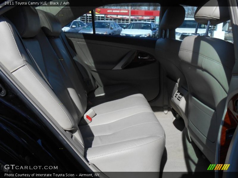 Black / Ash 2011 Toyota Camry XLE