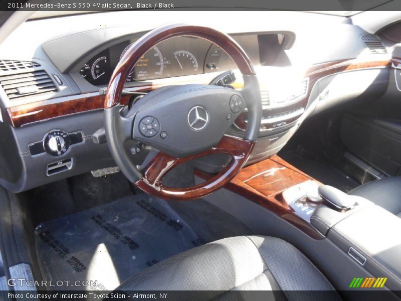 Black / Black 2011 Mercedes-Benz S 550 4Matic Sedan
