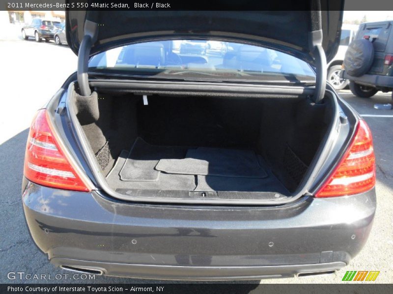 Black / Black 2011 Mercedes-Benz S 550 4Matic Sedan