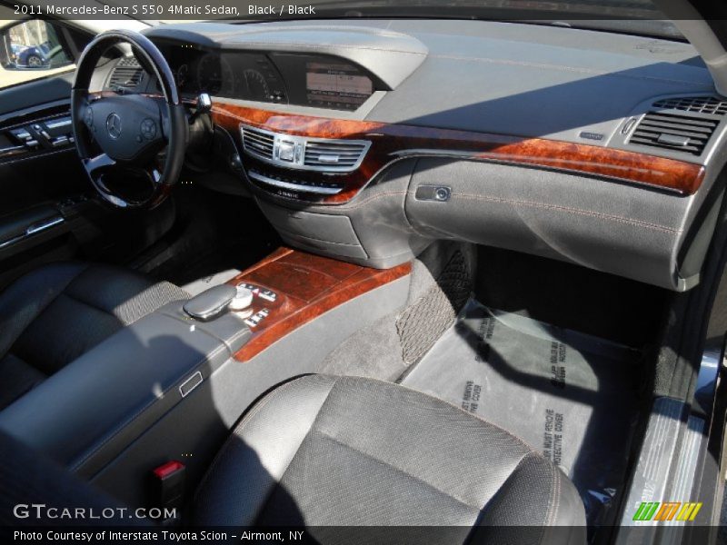 Black / Black 2011 Mercedes-Benz S 550 4Matic Sedan