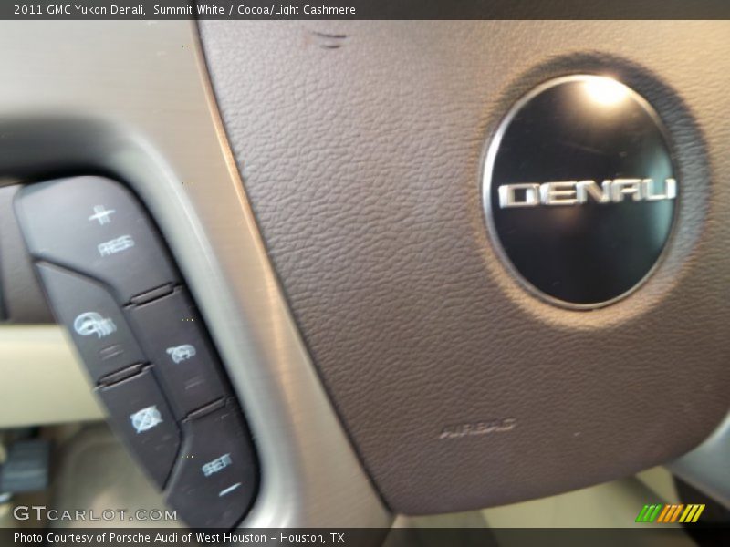 Summit White / Cocoa/Light Cashmere 2011 GMC Yukon Denali