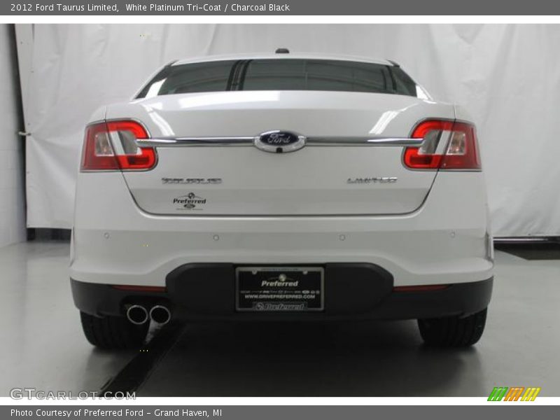 White Platinum Tri-Coat / Charcoal Black 2012 Ford Taurus Limited