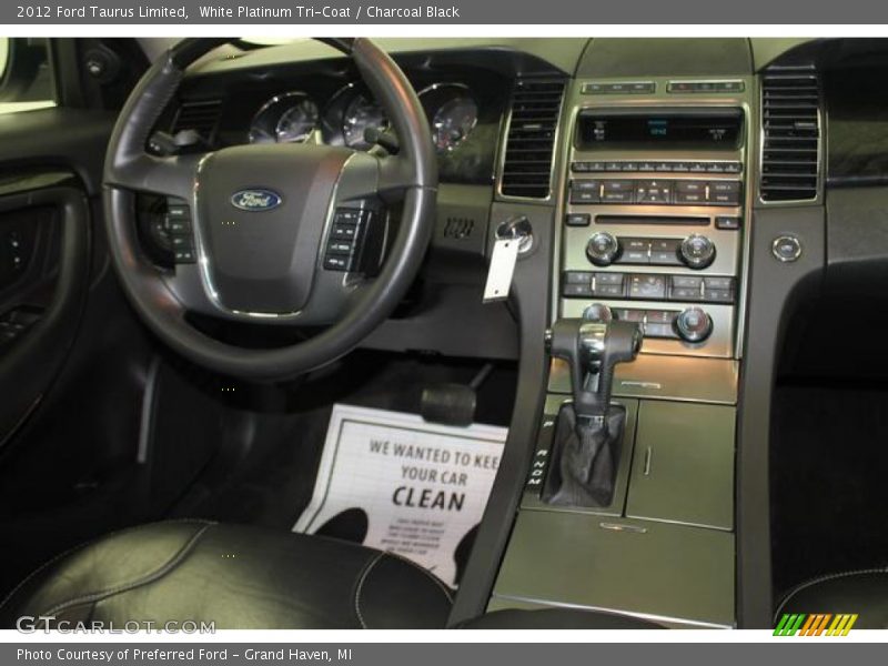 White Platinum Tri-Coat / Charcoal Black 2012 Ford Taurus Limited