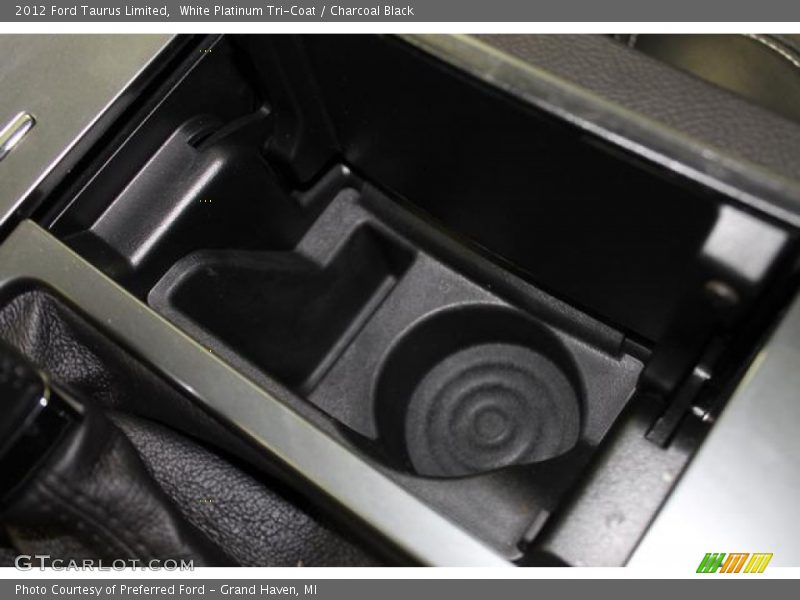 White Platinum Tri-Coat / Charcoal Black 2012 Ford Taurus Limited