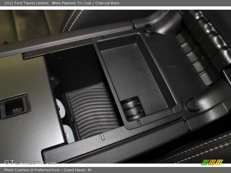 White Platinum Tri-Coat / Charcoal Black 2012 Ford Taurus Limited