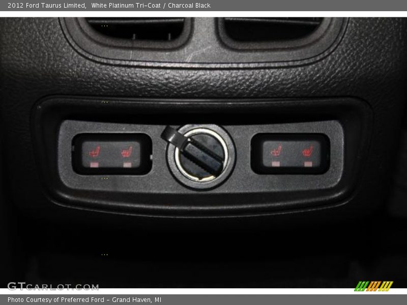 White Platinum Tri-Coat / Charcoal Black 2012 Ford Taurus Limited