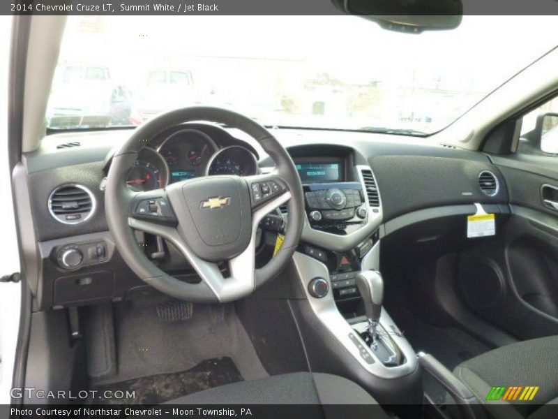 Summit White / Jet Black 2014 Chevrolet Cruze LT