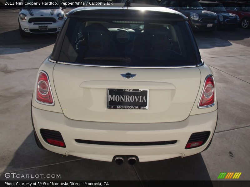 Pepper White / Carbon Black 2012 Mini Cooper S Hardtop