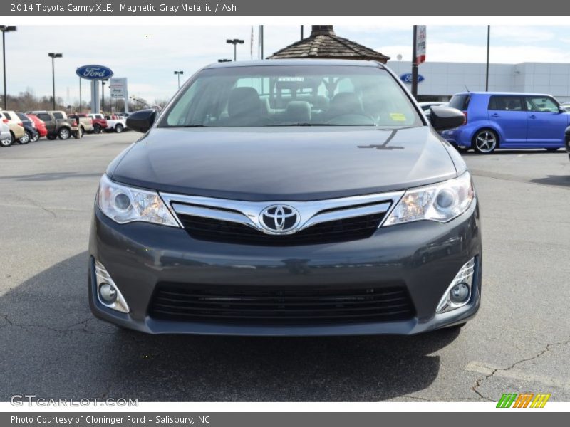 Magnetic Gray Metallic / Ash 2014 Toyota Camry XLE