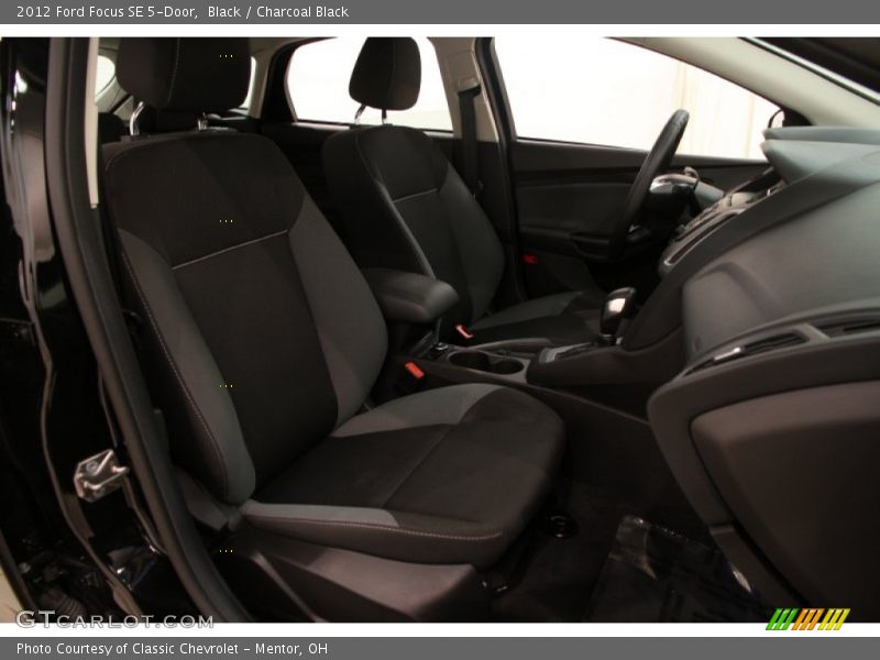 Black / Charcoal Black 2012 Ford Focus SE 5-Door