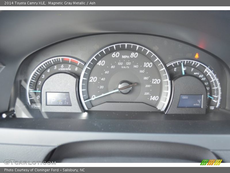 Magnetic Gray Metallic / Ash 2014 Toyota Camry XLE