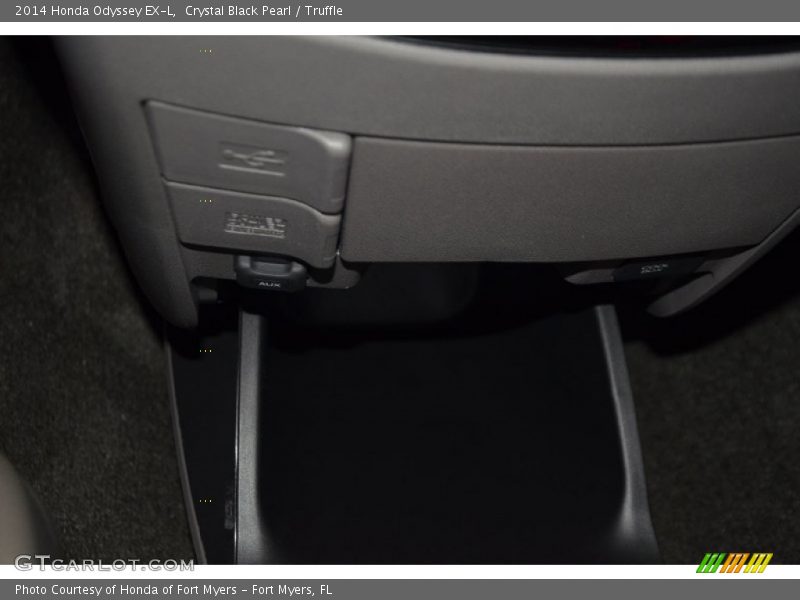 Crystal Black Pearl / Truffle 2014 Honda Odyssey EX-L