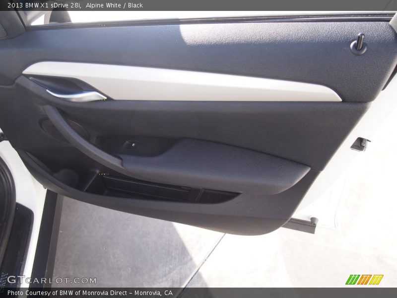 Alpine White / Black 2013 BMW X1 sDrive 28i