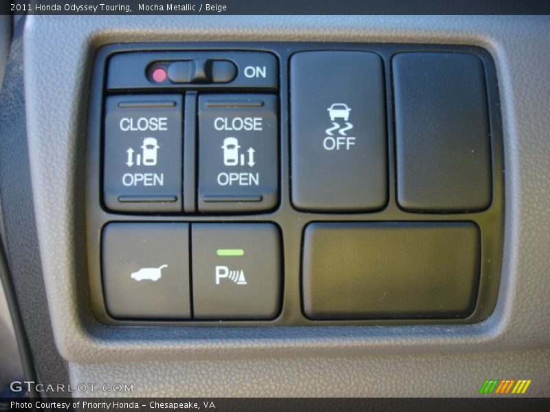 Mocha Metallic / Beige 2011 Honda Odyssey Touring