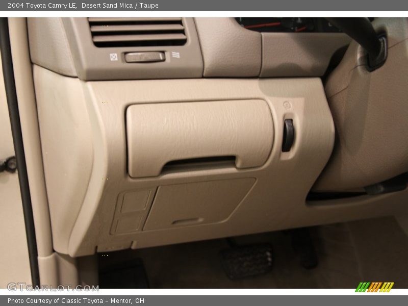 Desert Sand Mica / Taupe 2004 Toyota Camry LE