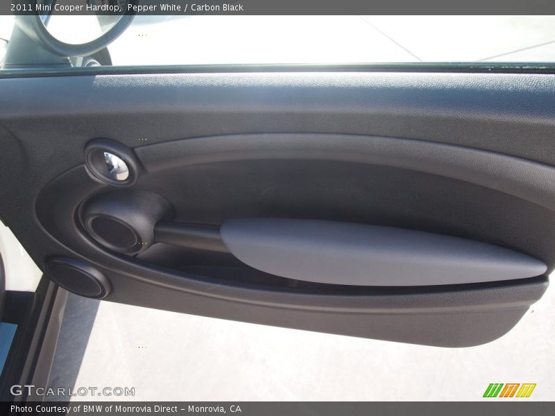 Pepper White / Carbon Black 2011 Mini Cooper Hardtop
