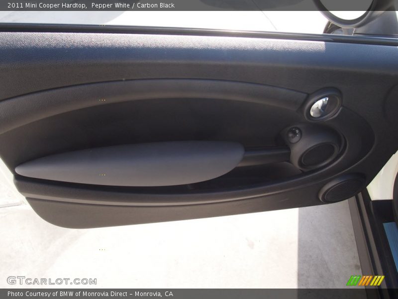 Pepper White / Carbon Black 2011 Mini Cooper Hardtop