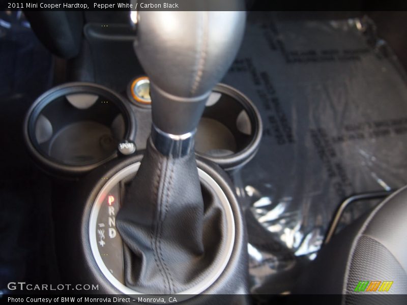 Pepper White / Carbon Black 2011 Mini Cooper Hardtop