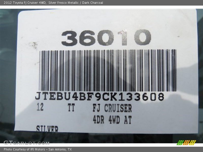 Silver Fresco Metallic / Dark Charcoal 2012 Toyota FJ Cruiser 4WD