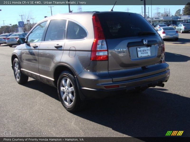 Urban Titanium Metallic / Ivory 2011 Honda CR-V SE 4WD