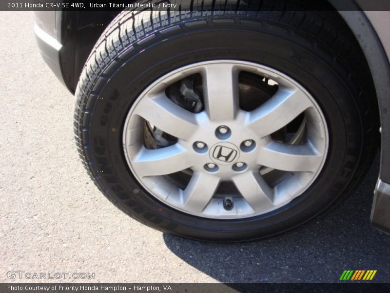 Urban Titanium Metallic / Ivory 2011 Honda CR-V SE 4WD