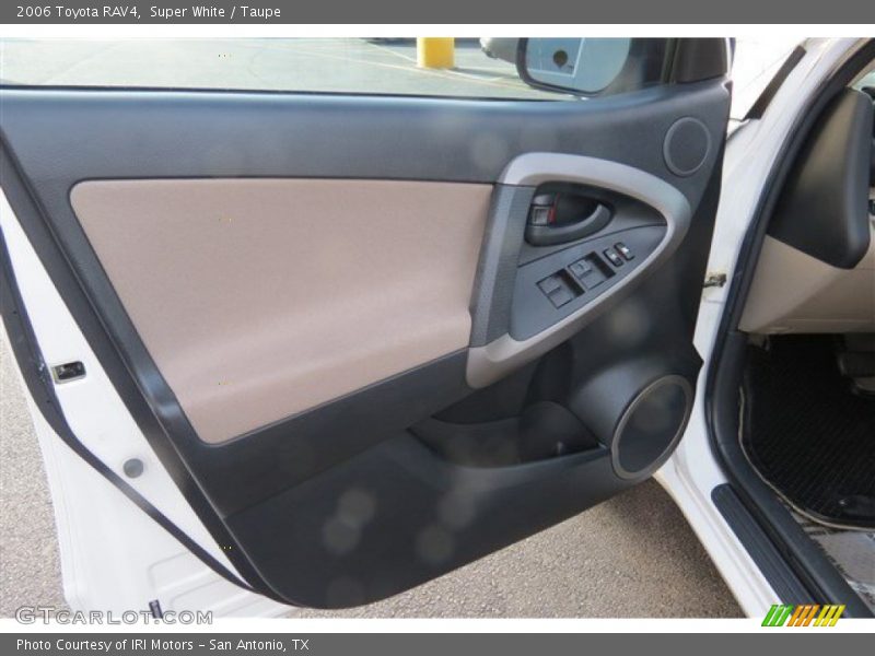 Super White / Taupe 2006 Toyota RAV4