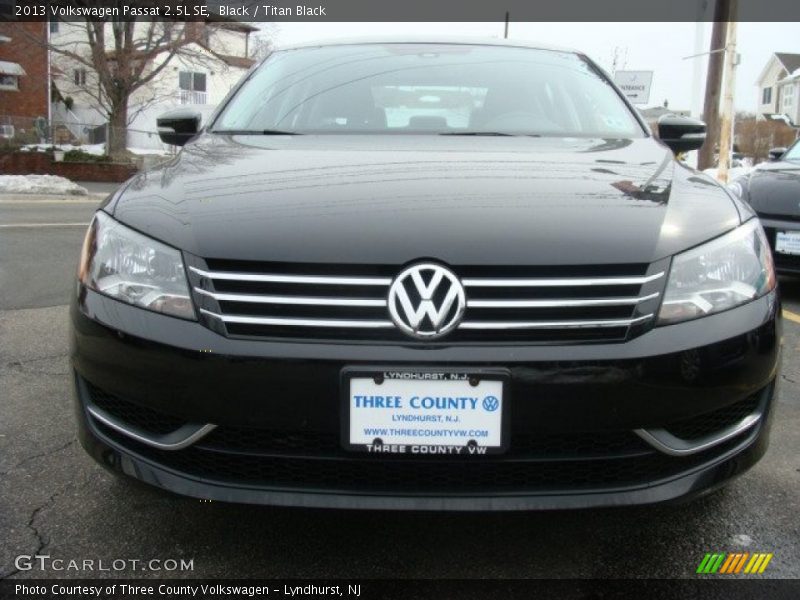 Black / Titan Black 2013 Volkswagen Passat 2.5L SE