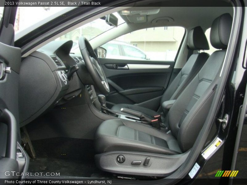 Black / Titan Black 2013 Volkswagen Passat 2.5L SE
