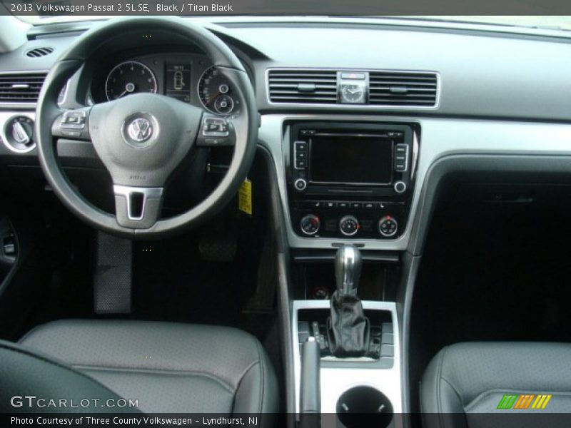 Black / Titan Black 2013 Volkswagen Passat 2.5L SE