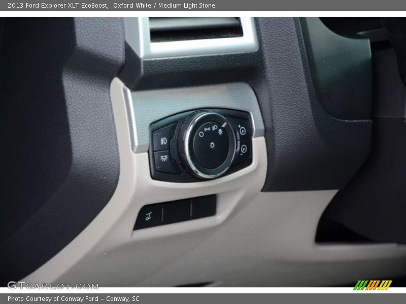 Oxford White / Medium Light Stone 2013 Ford Explorer XLT EcoBoost