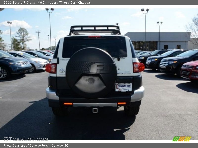 Iceberg White / Dark Charcoal 2011 Toyota FJ Cruiser 4WD
