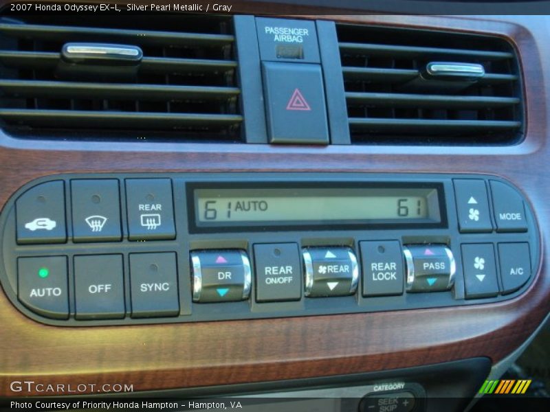 Silver Pearl Metallic / Gray 2007 Honda Odyssey EX-L