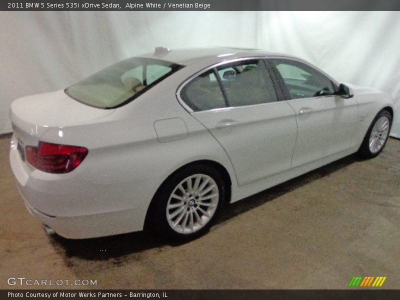 Alpine White / Venetian Beige 2011 BMW 5 Series 535i xDrive Sedan