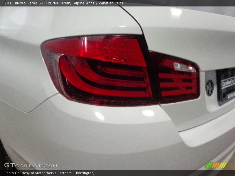Alpine White / Venetian Beige 2011 BMW 5 Series 535i xDrive Sedan