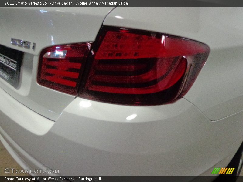 Alpine White / Venetian Beige 2011 BMW 5 Series 535i xDrive Sedan