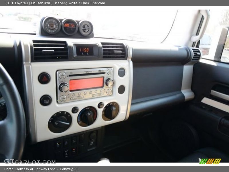 Iceberg White / Dark Charcoal 2011 Toyota FJ Cruiser 4WD