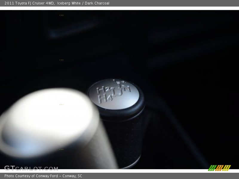 Iceberg White / Dark Charcoal 2011 Toyota FJ Cruiser 4WD