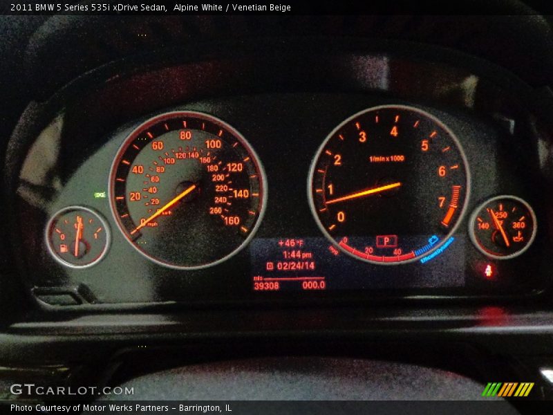 Alpine White / Venetian Beige 2011 BMW 5 Series 535i xDrive Sedan