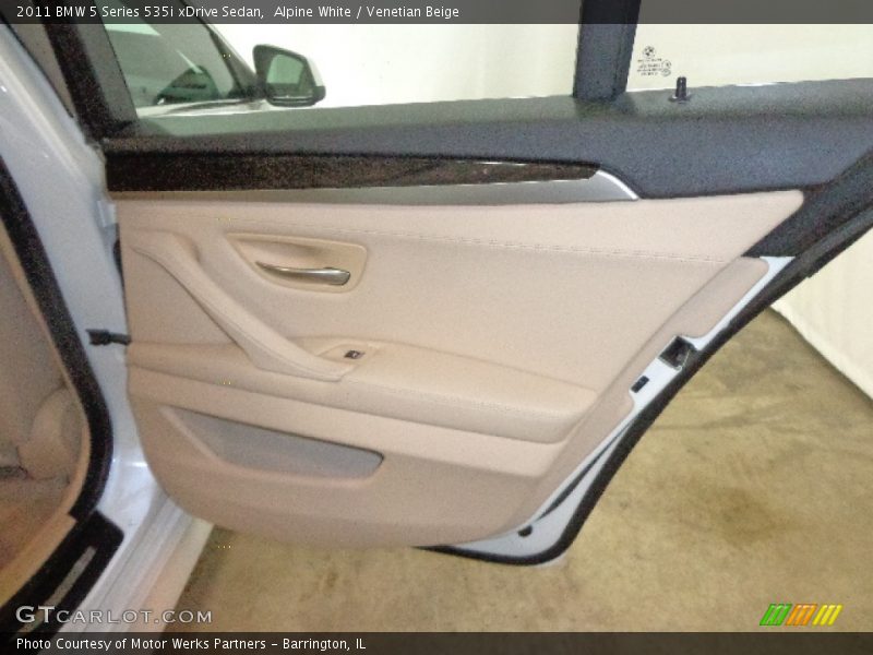Alpine White / Venetian Beige 2011 BMW 5 Series 535i xDrive Sedan