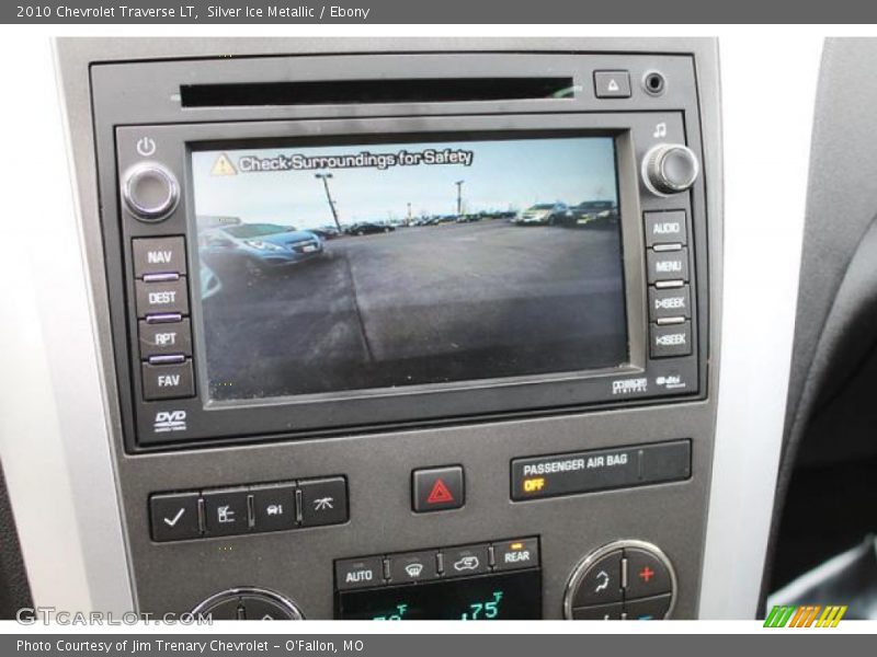 Silver Ice Metallic / Ebony 2010 Chevrolet Traverse LT