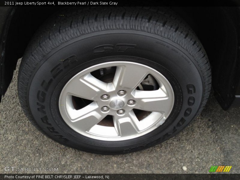 Blackberry Pearl / Dark Slate Gray 2011 Jeep Liberty Sport 4x4