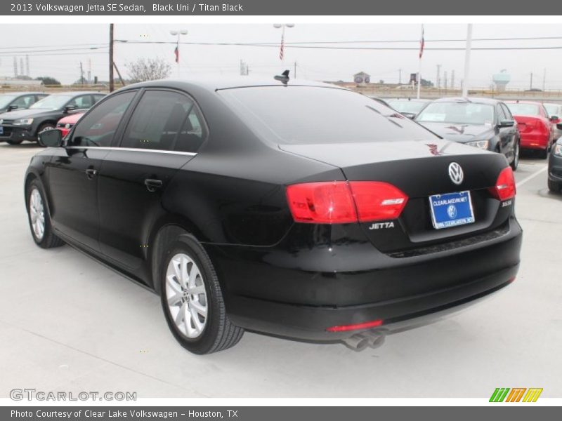 Black Uni / Titan Black 2013 Volkswagen Jetta SE Sedan