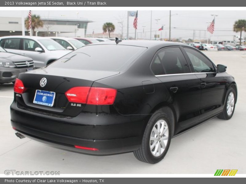 Black Uni / Titan Black 2013 Volkswagen Jetta SE Sedan